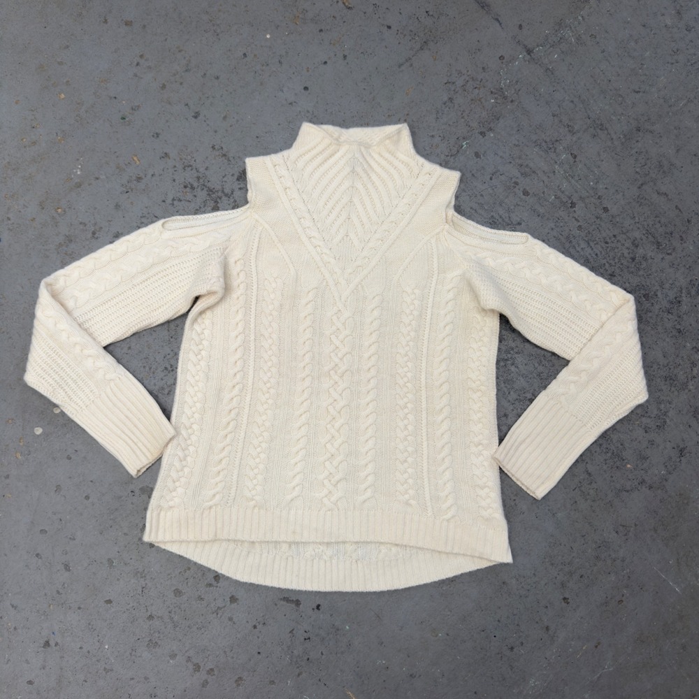 Aqua Cashmere Cream Cable Knit Cold Shoulder Mock Neck Sweater Size M